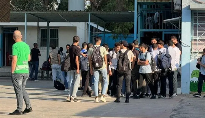 خمسون طالباً في صف واحد: اكتظاظ غير مسبوق في ثانوية الأقصى بمخيم الرشيدية